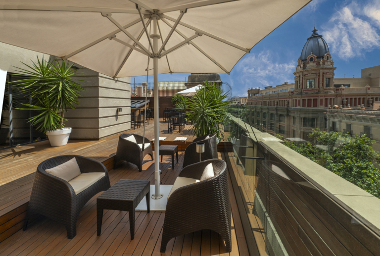 13. Terraza 768x517