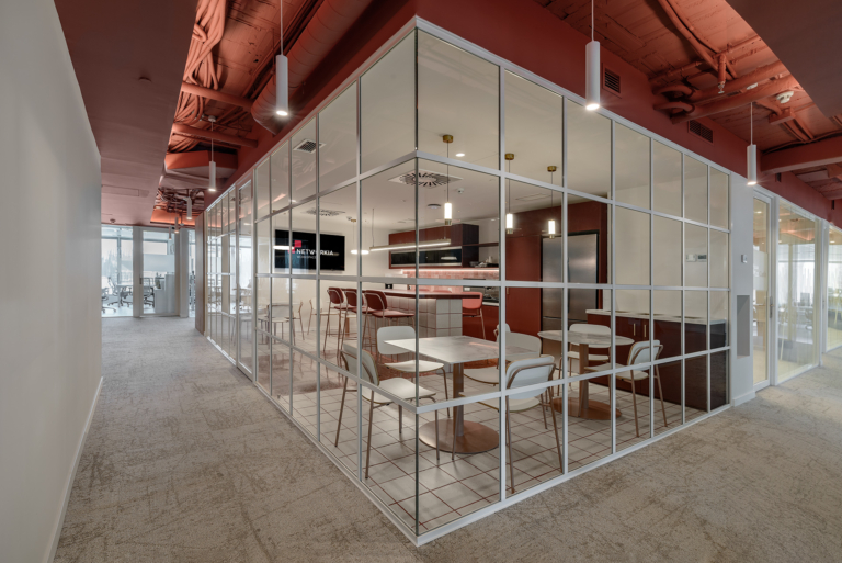 Office 768x513